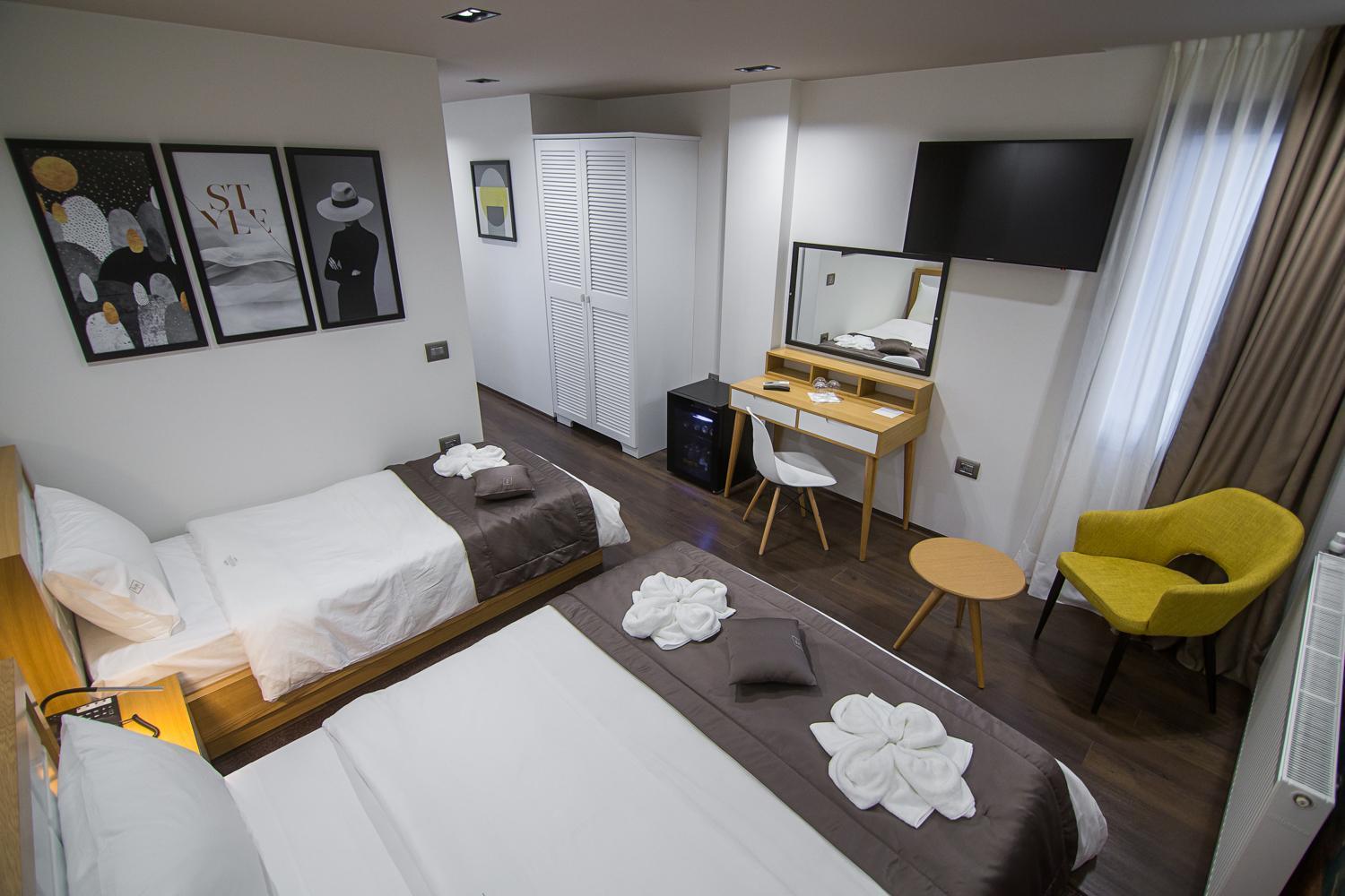 Hotel Regal Korce Habitación foto